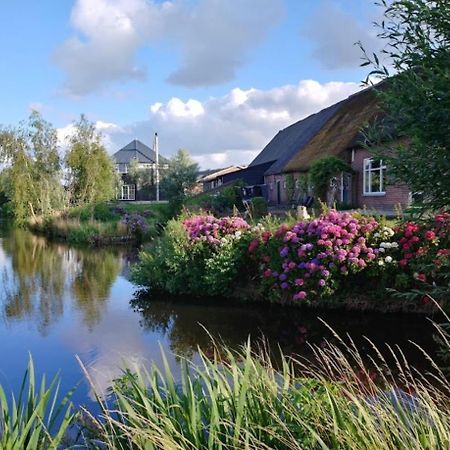 Blossom Barn Lodges Oudewater Esterno foto